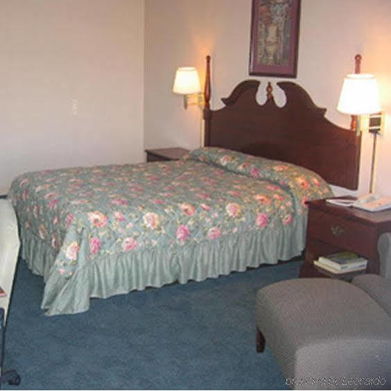 Scottish Inns Морристаун Экстерьер фото